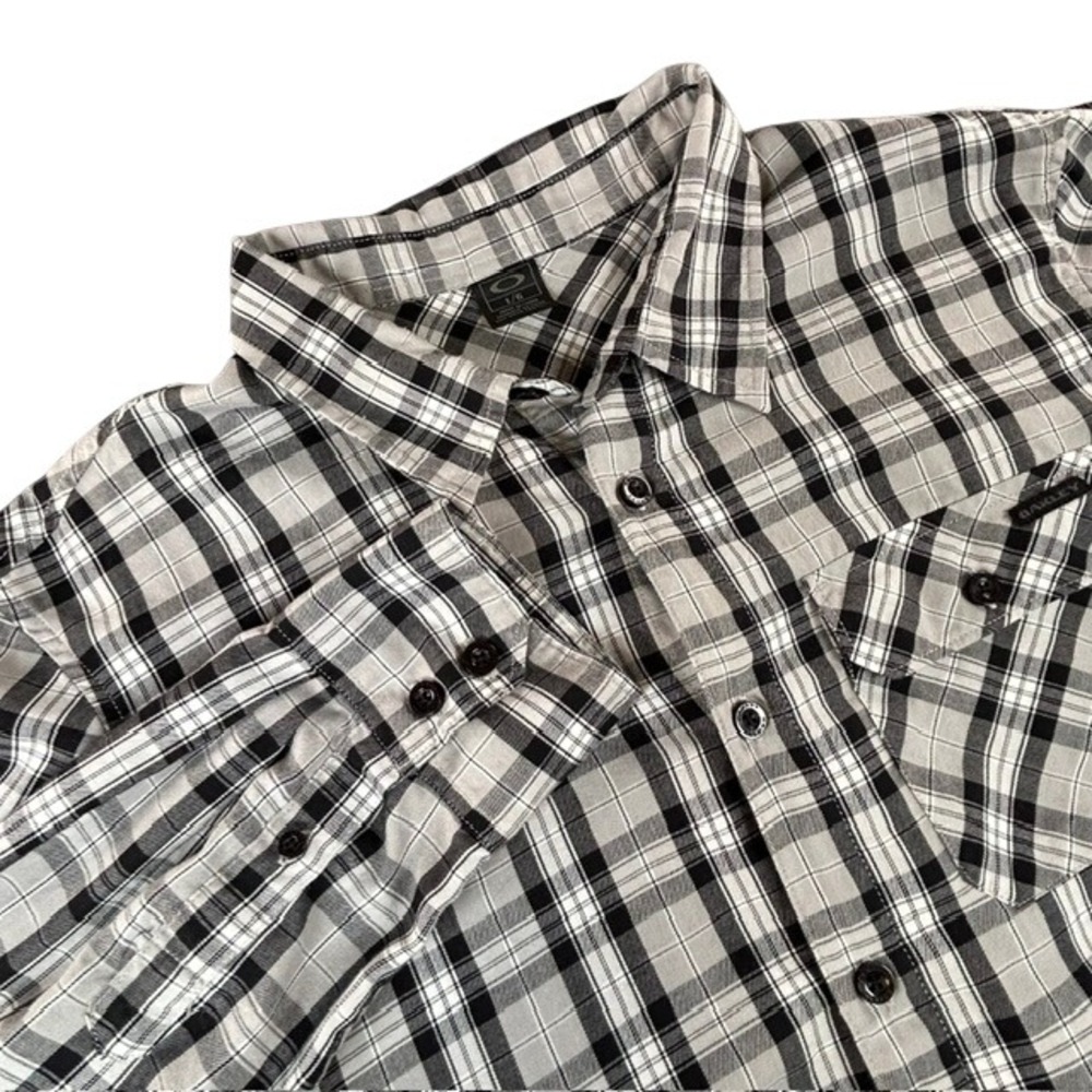 Oakley Men's Black & White Plaid Long Sleeve Button Up Shirt LG Cotton Blend